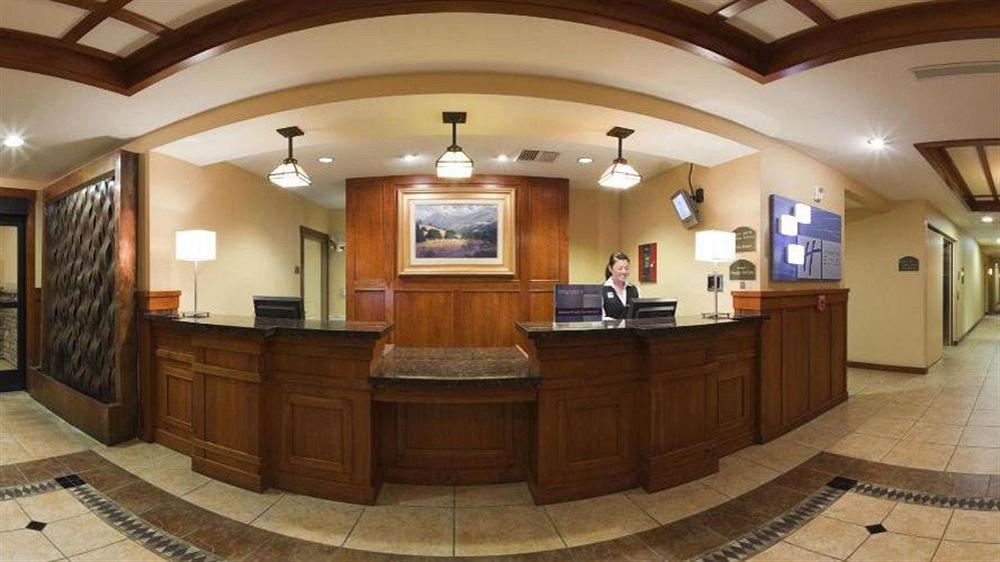 Holiday Inn Express Turlock By Ihg Экстерьер фото