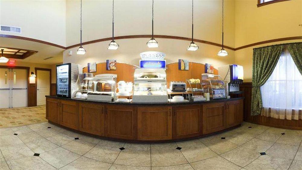 Holiday Inn Express Turlock By Ihg Экстерьер фото